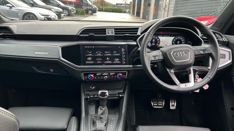 Used Audi Q3 2023 for sale - 76738845: Photo 8