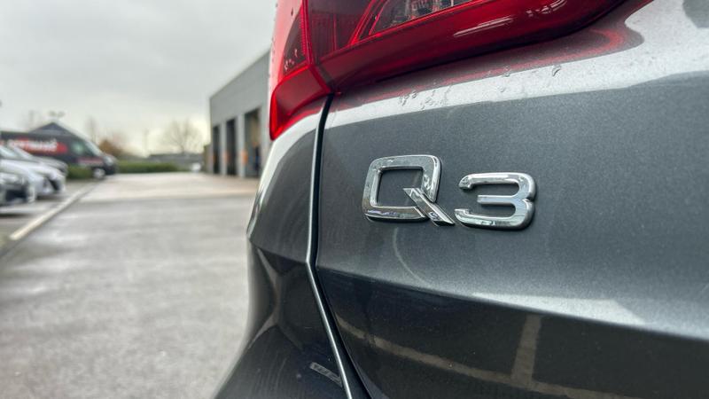 Used Audi Q3 2020 for sale - 76738851: Photo 16