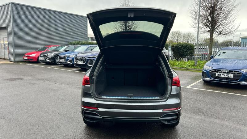 Used Audi Q3 2020 for sale - 76738851: Photo 18