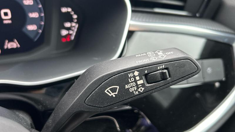 Used Audi Q3 2020 for sale - 76738851: Photo 30