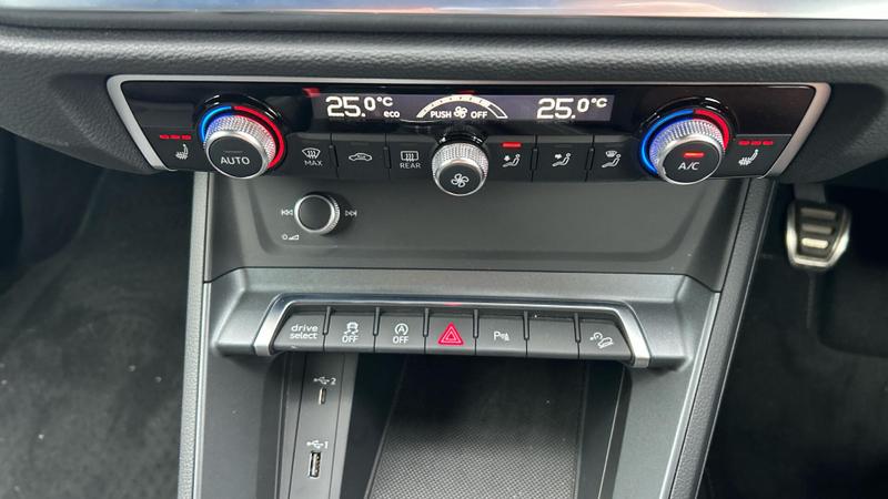 Used Audi Q3 2020 for sale - 76738851: Photo 31