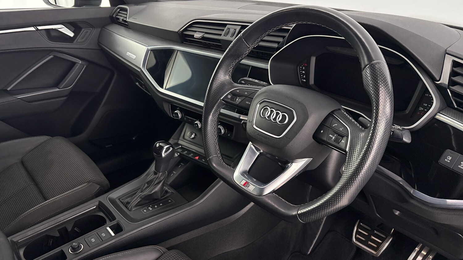 Used Audi Q3 2021 for sale - 77603204: Photo 6