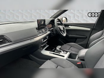 Used Audi Q5 2024 for sale - 76703063: Photo