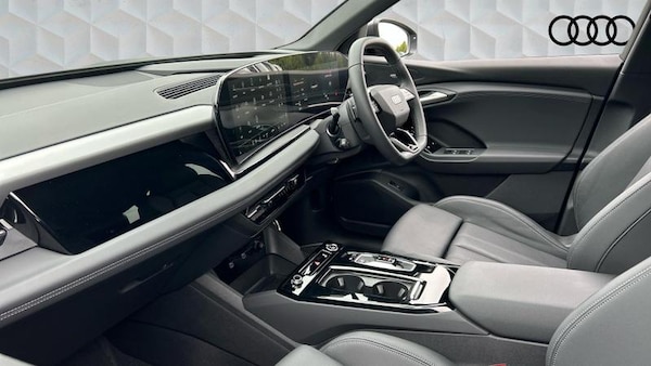 Used Audi Q6 e-tron 2025 for sale - 75337947: Photo 2