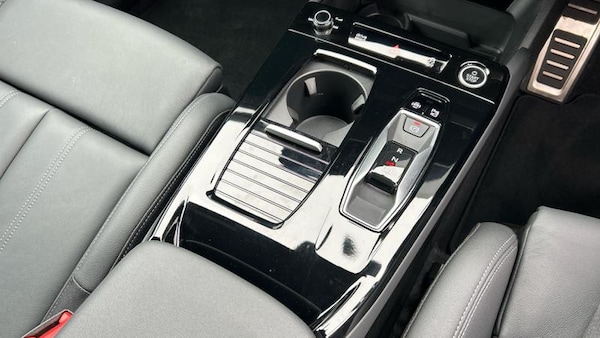 Used Audi Q6 e-tron 2025 for sale - 75337947: Photo 30