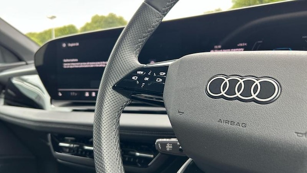 Used Audi Q6 e-tron 2025 for sale - 75337947: Photo 39