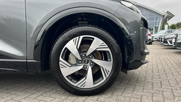 Used Audi Q6 e-tron 2025 for sale - 75337947: Photo 5
