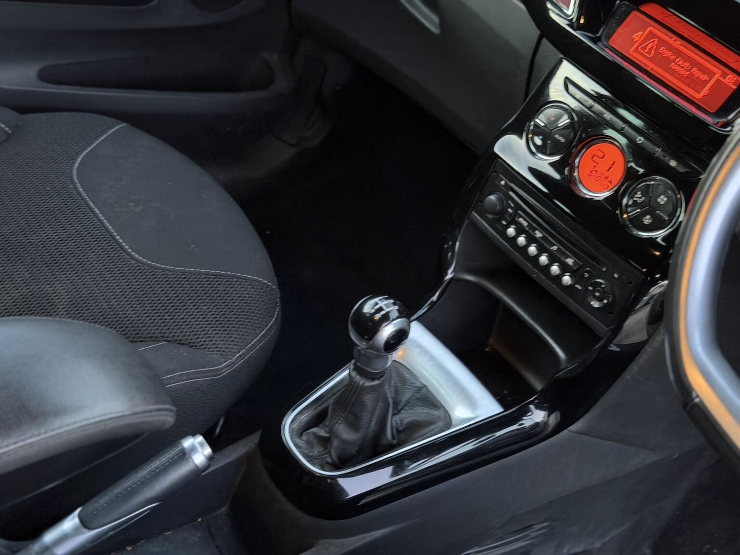 Used Citroen DS3 2014 for sale - 77290763: Photo 18