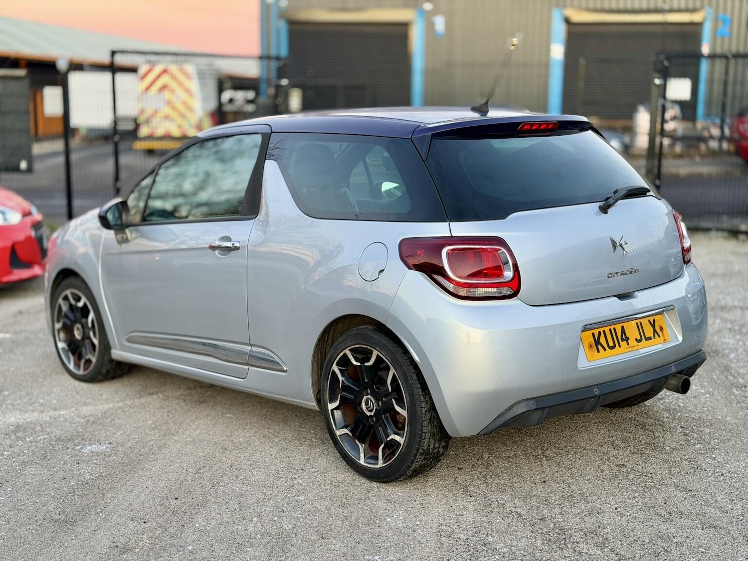 Used Citroen DS3 2014 for sale - 77290763: Photo 4