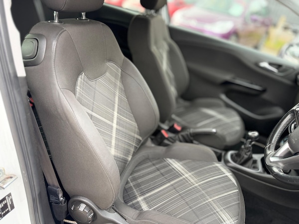 Used Vauxhall Corsa 2015 for sale - 76214429: Photo 16