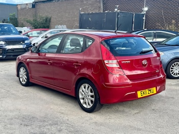 Used Hyundai i30 2011 for sale - 77066467: Photo