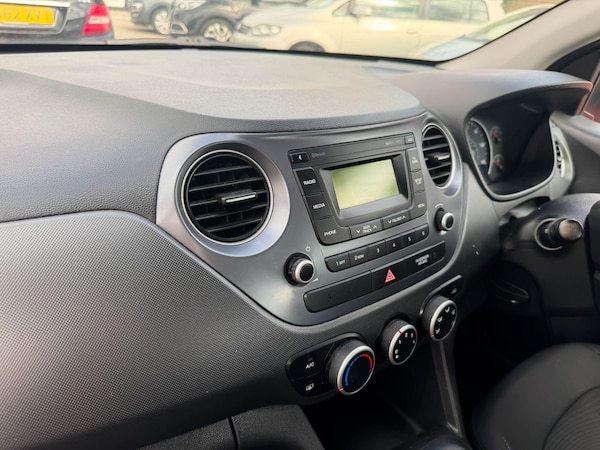 Used Hyundai i10 2019 for sale - 75291952: Photo 11
