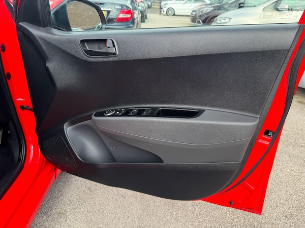 Used Hyundai i10 2019 for sale - 75291952: Photo 31