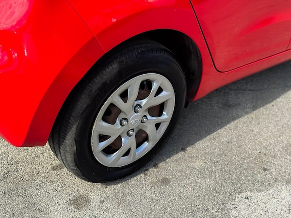 Used Hyundai i10 2019 for sale - 75291952: Photo 34