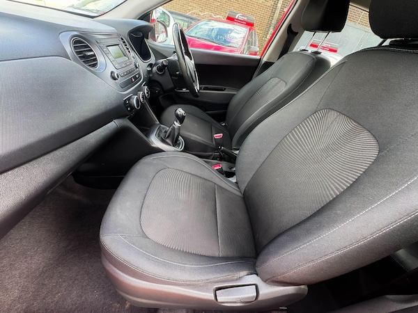 Used Hyundai i10 2019 for sale - 75291952: Photo 42
