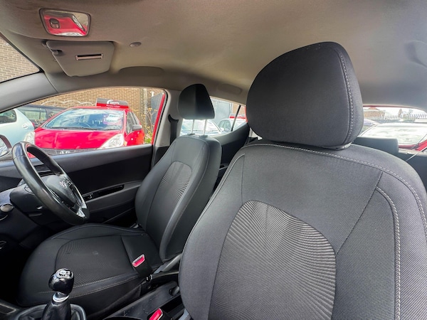 Used Hyundai i10 2019 for sale - 75291952: Photo 43