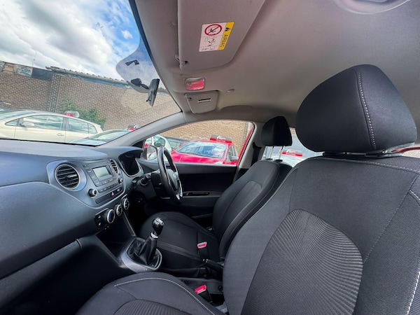 Used Hyundai i10 2019 for sale - 75291952: Photo 45