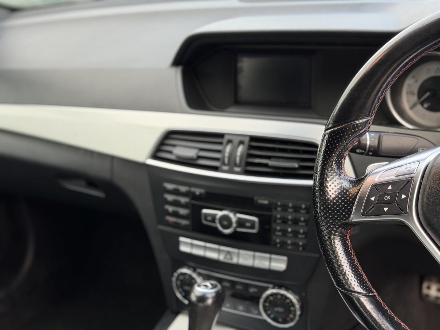 Used Mercedes-Benz C Class 2013 for sale - 77066320: Photo 27