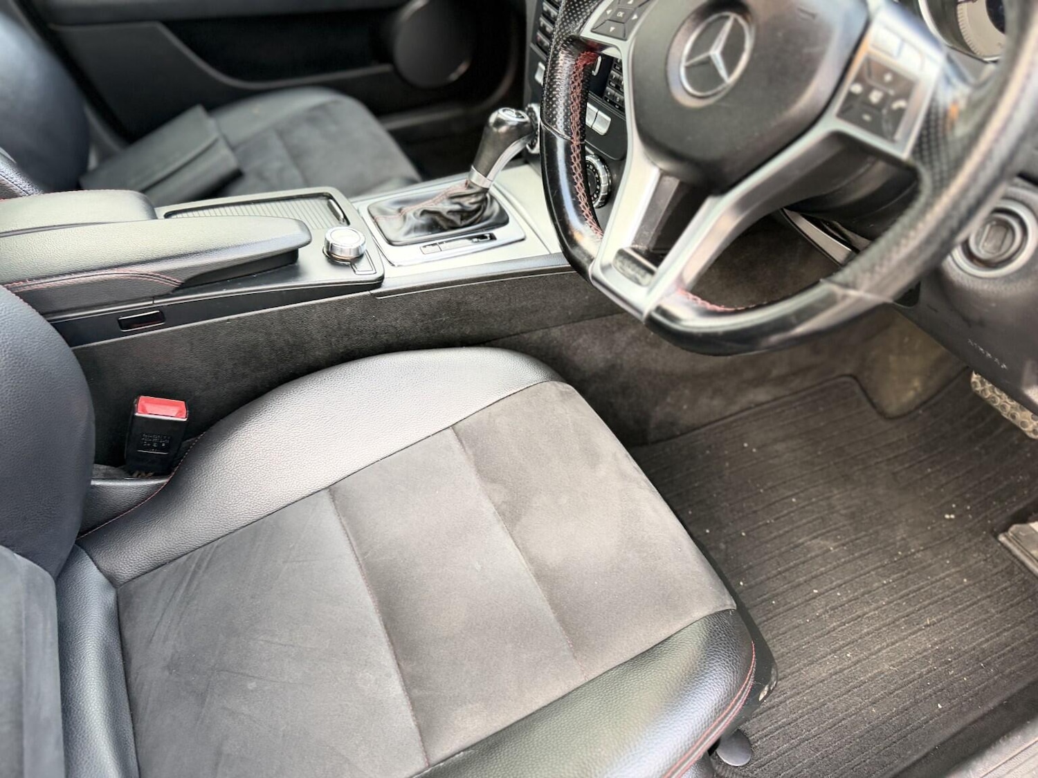 Used Mercedes-Benz C Class 2013 for sale - 77066320: Photo 33