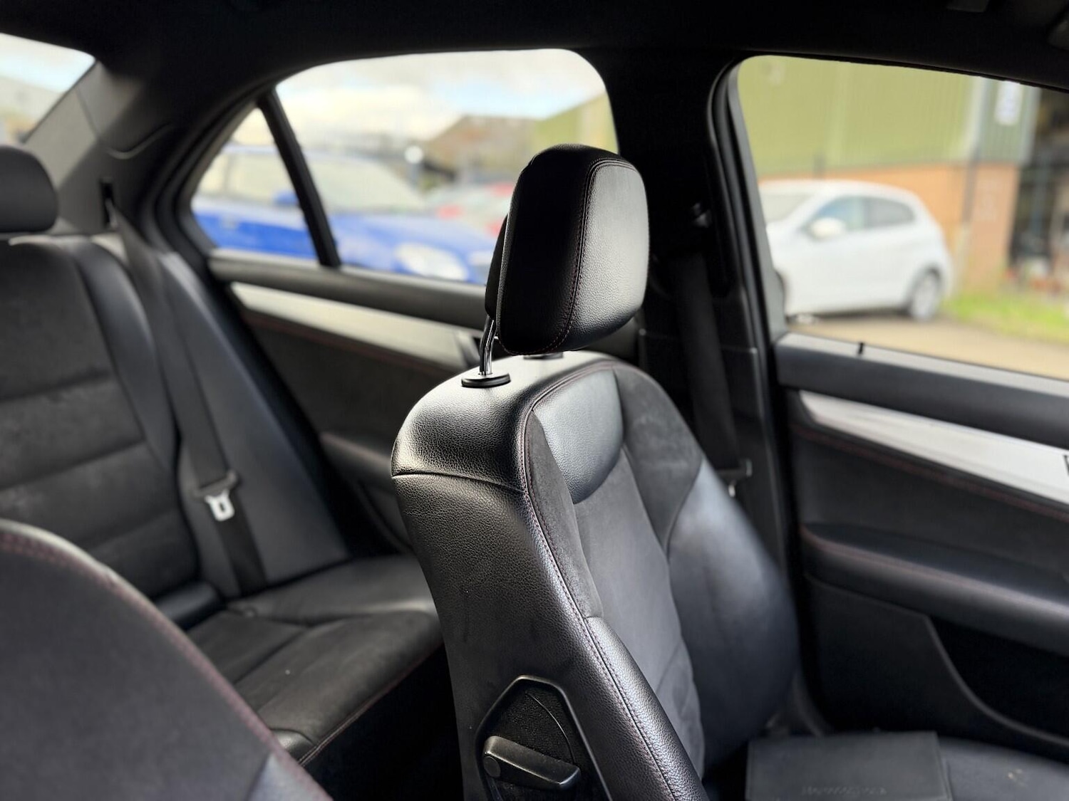 Used Mercedes-Benz C Class 2013 for sale - 77066320: Photo 40