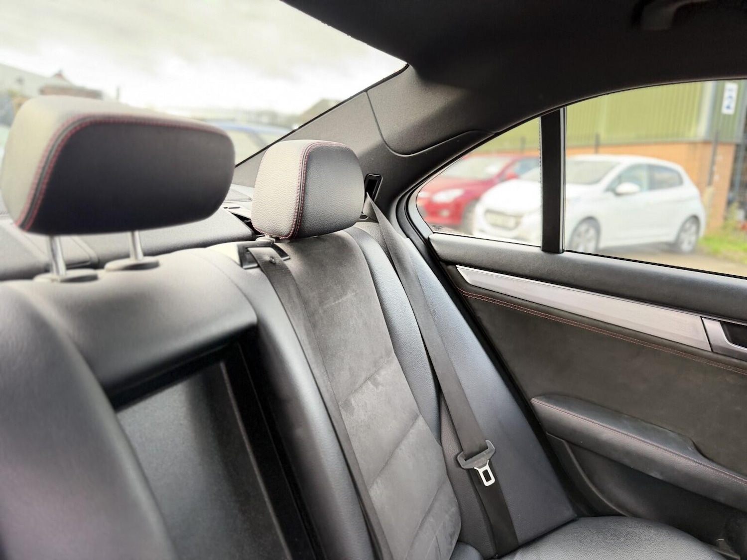 Used Mercedes-Benz C Class 2013 for sale - 77066320: Photo 43