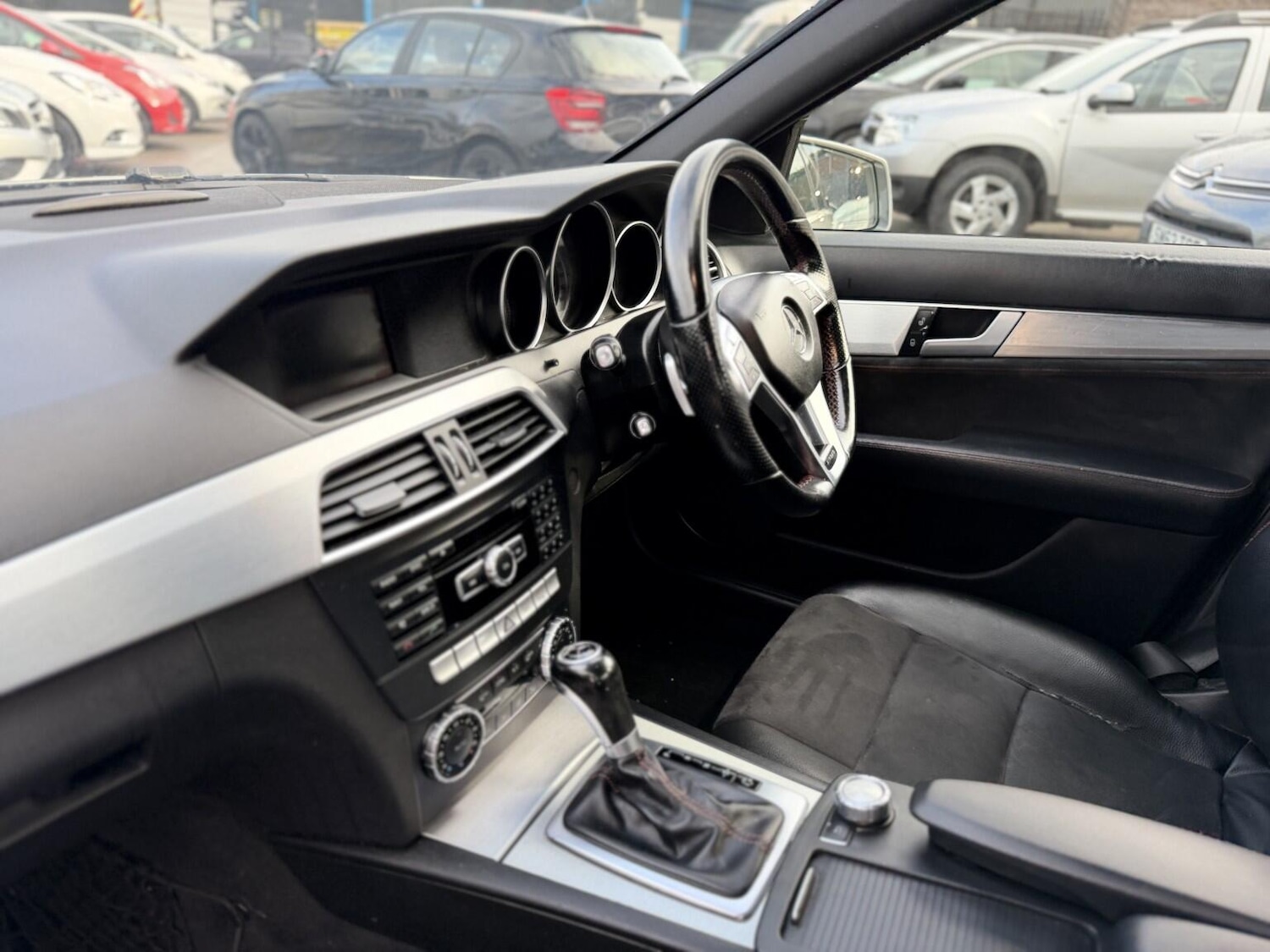 Used Mercedes-Benz C Class 2013 for sale - 77066320: Photo 47