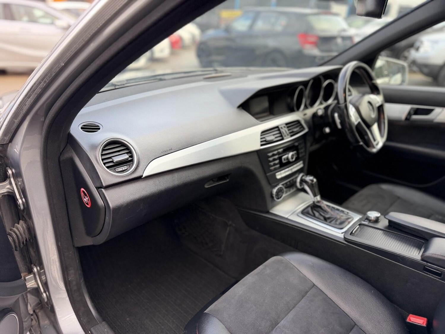 Used Mercedes-Benz C Class 2013 for sale - 77066320: Photo 51