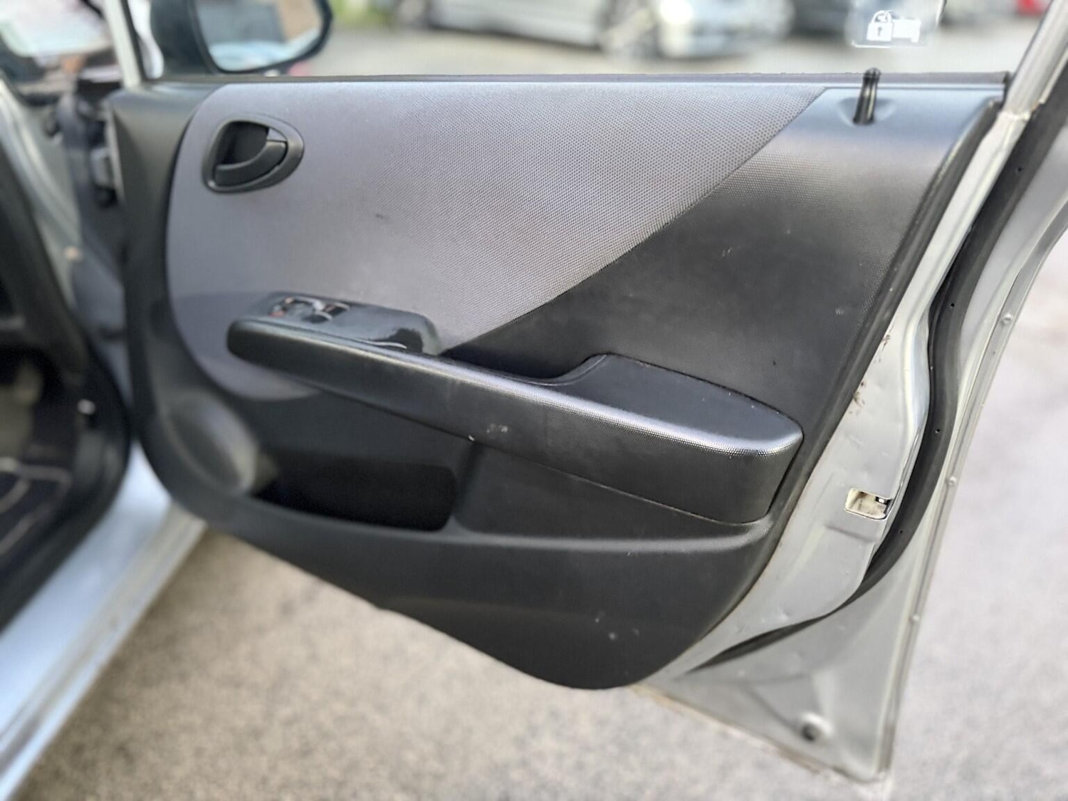 Used Honda Jazz 2004 for sale - 76728879: Photo 16