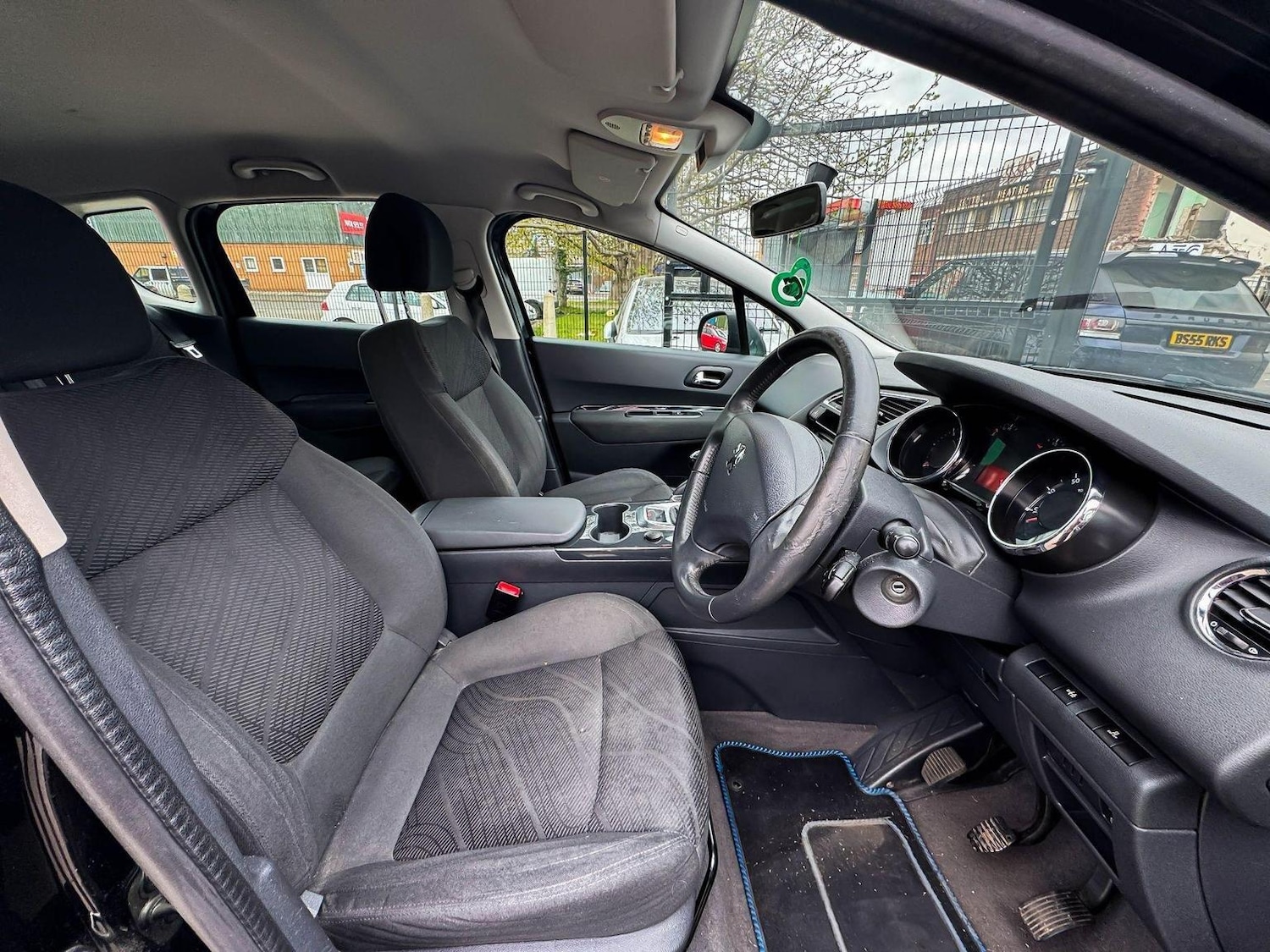 Used Peugeot 3008 2012 for sale - 76976350: Photo 16