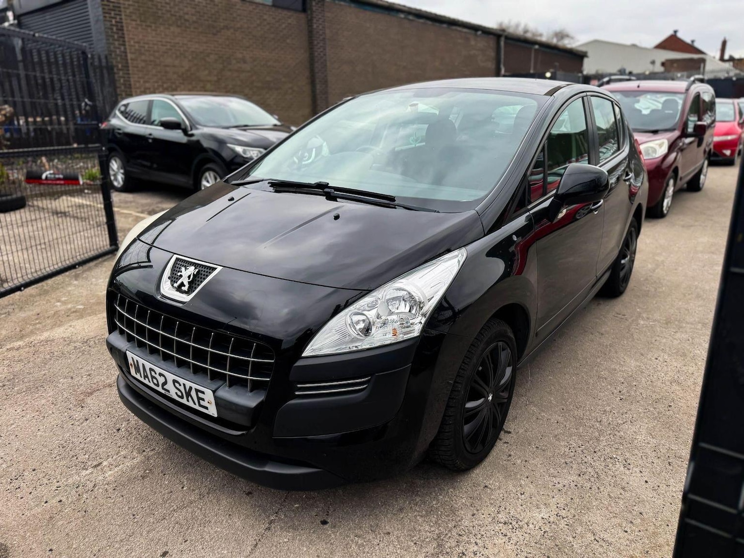 Used Peugeot 3008 2012 for sale - 76976350: Photo 3