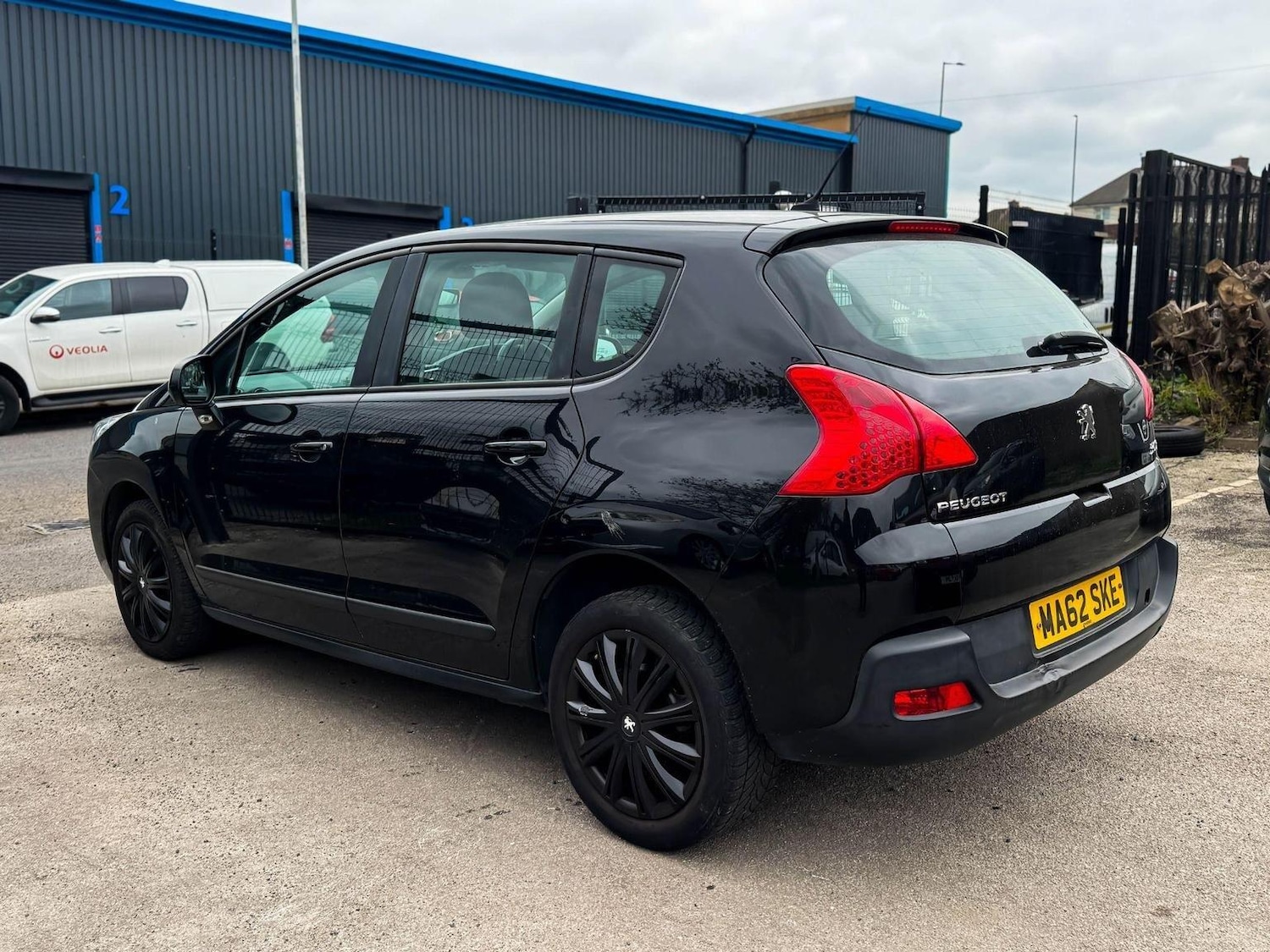 Used Peugeot 3008 2012 for sale - 76976350: Photo 4