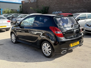 Used Hyundai i20 2011 for sale - 76032390: Photo