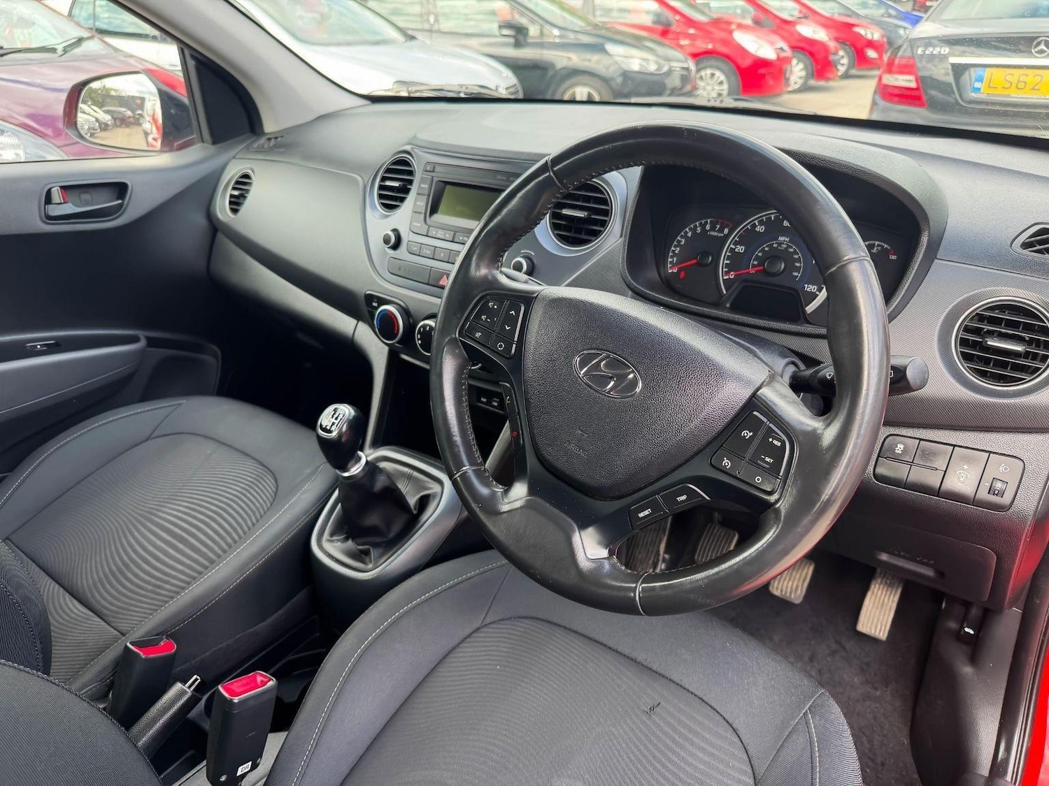 Used Hyundai i10 2019 for sale - 77066483: Photo 27
