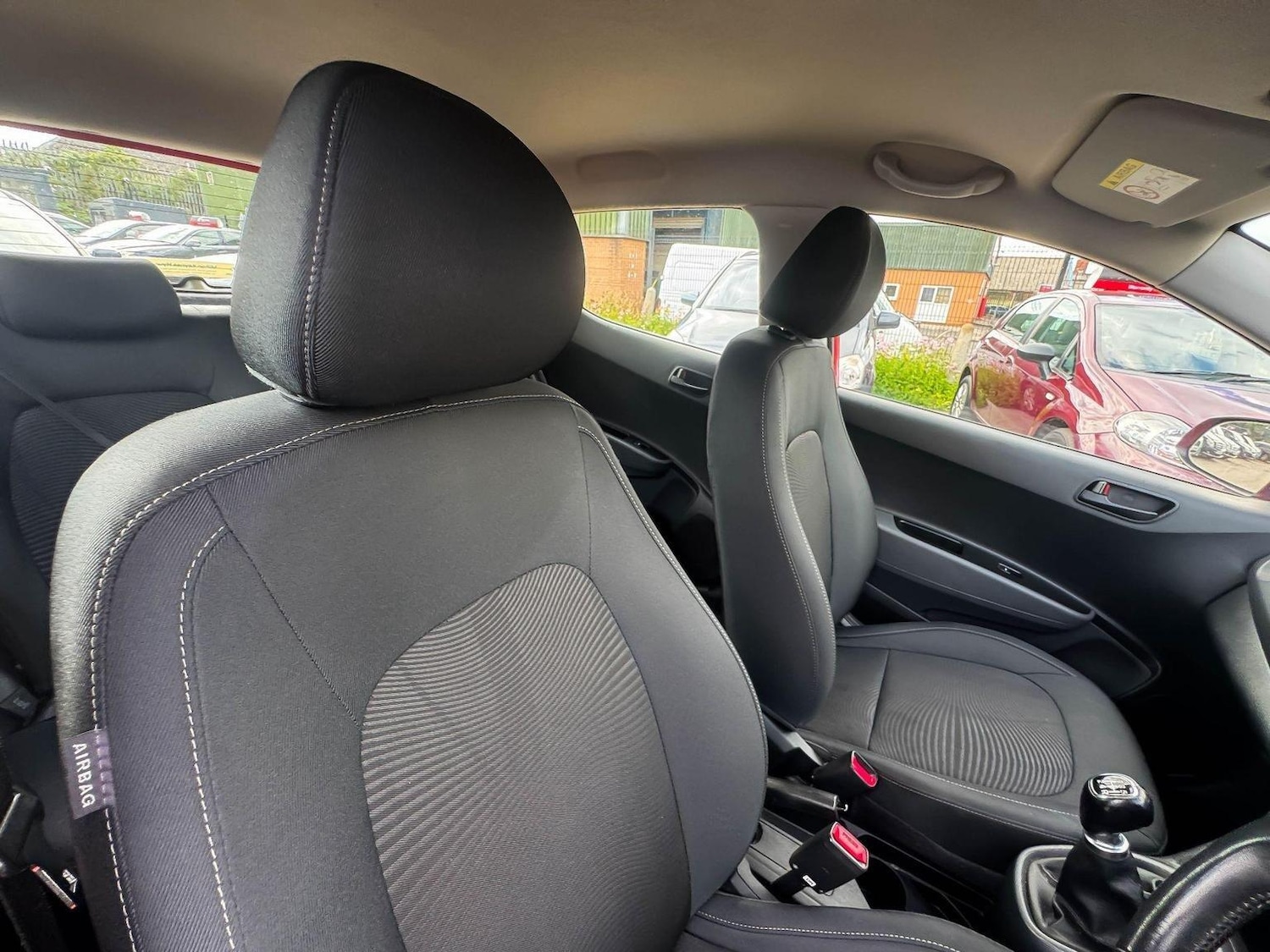 Used Hyundai i10 2019 for sale - 77066483: Photo 31