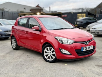 Used Hyundai i20 2013 for sale - 77066948: Photo