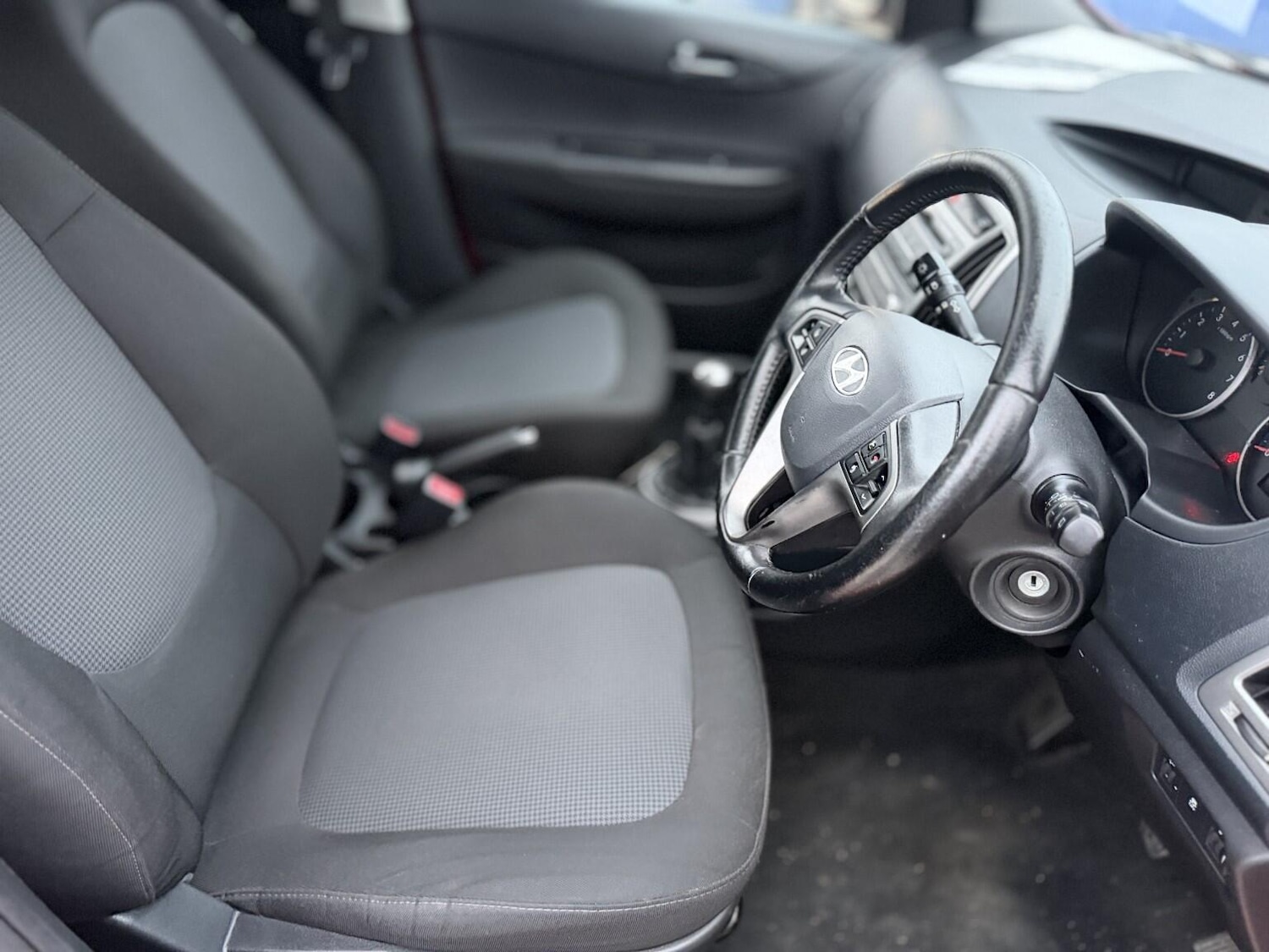 Used Hyundai i20 2013 for sale - 77066948: Photo 24