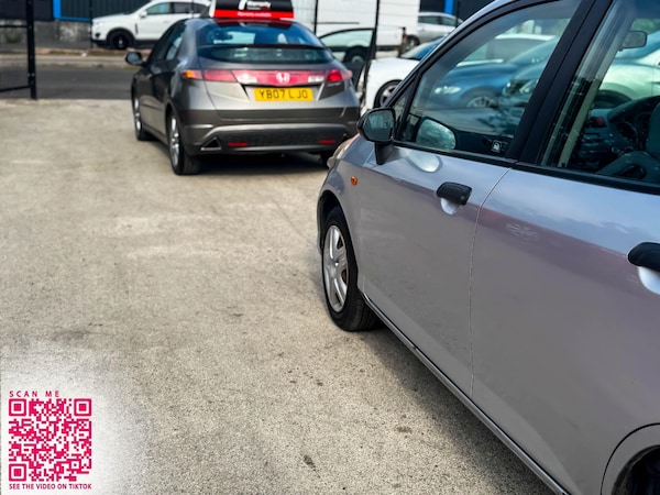 Used Honda Jazz 2004 for sale - 76251073: Photo 59