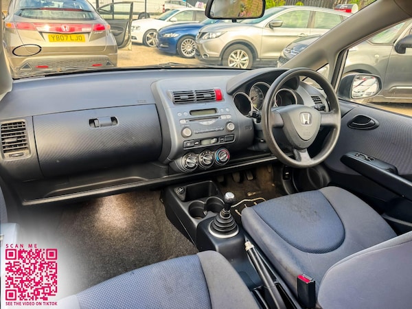Used Honda Jazz 2004 for sale - 76251073: Photo 8