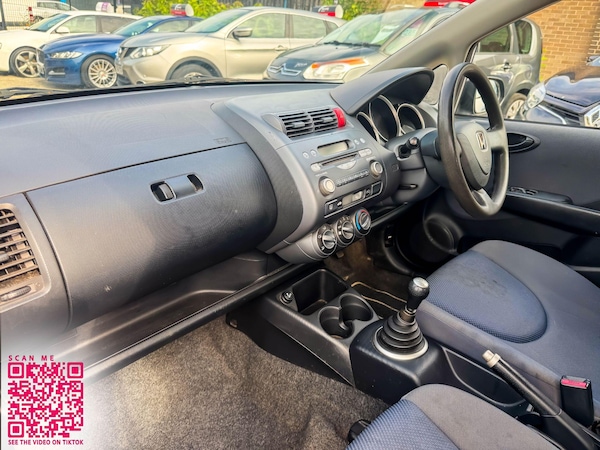 Used Honda Jazz 2004 for sale - 76251073: Photo 9