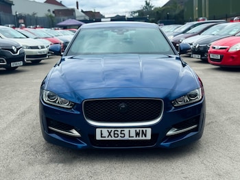 Used Jaguar XE 2015 for sale - 75318772: Photo