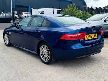 Used Jaguar XE 2015 for sale - 75318772: Photo