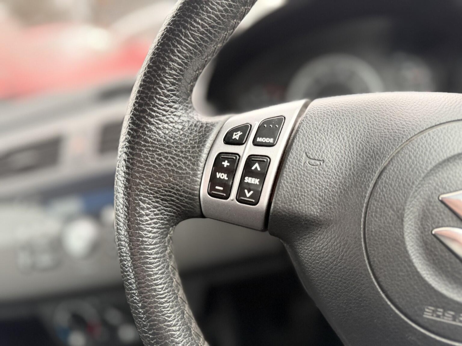 Used Suzuki Swift 2009 for sale - 76619714: Photo 47