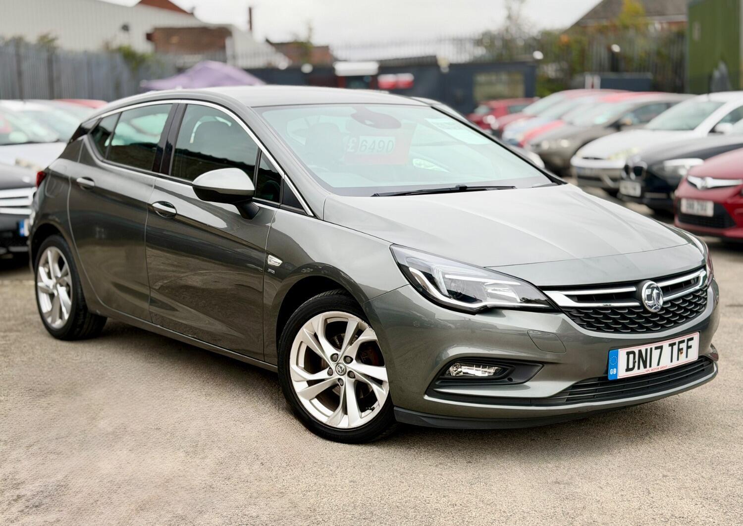 Used Vauxhall Astra 2017 for sale - 76060245: Photo 1
