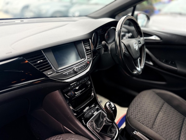 Used Vauxhall Astra 2017 for sale - 76060245: Photo 11
