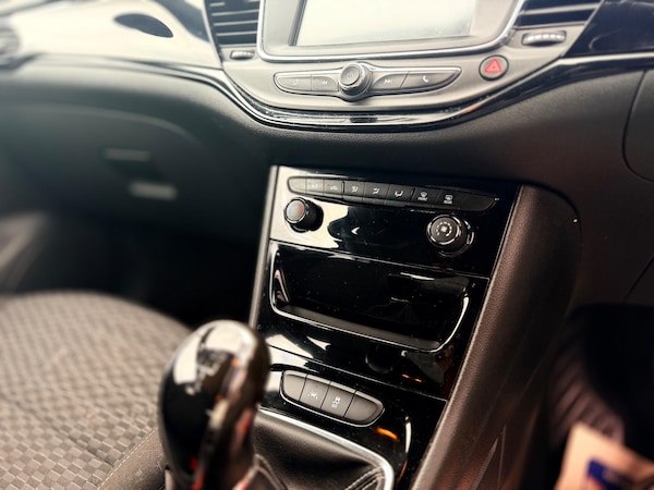 Used Vauxhall Astra 2017 for sale - 76060245: Photo 14