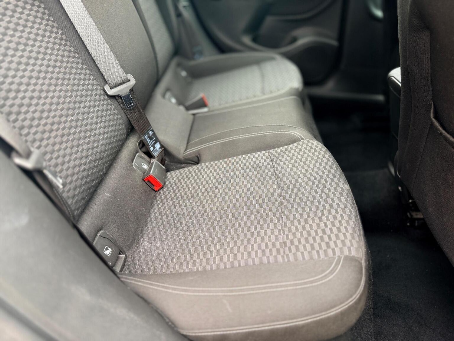 Used Vauxhall Astra 2017 for sale - 76060245: Photo 18