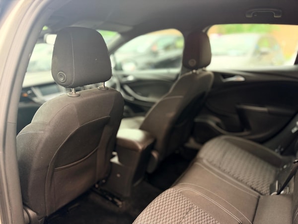 Used Vauxhall Astra 2017 for sale - 76060245: Photo 26