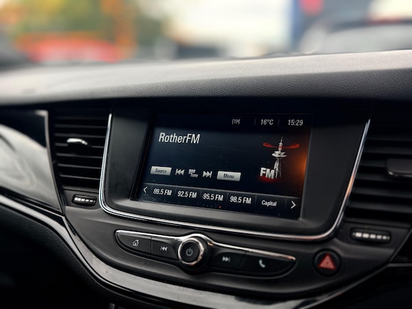 Used Vauxhall Astra 2017 for sale - 76060245: Photo 39