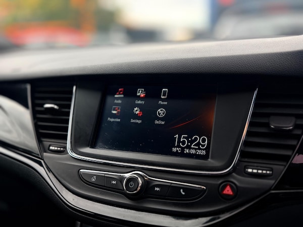Used Vauxhall Astra 2017 for sale - 76060245: Photo 40