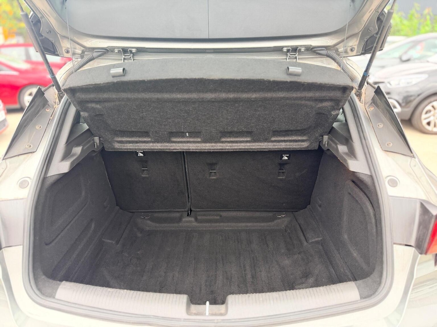 Used Vauxhall Astra 2017 for sale - 76060245: Photo 41